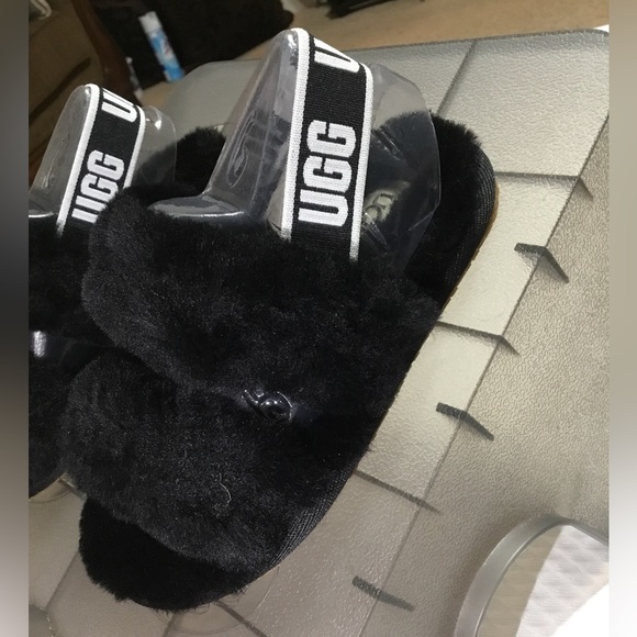 Ugg Fluff Yeah Slide - Picture 2 of 10